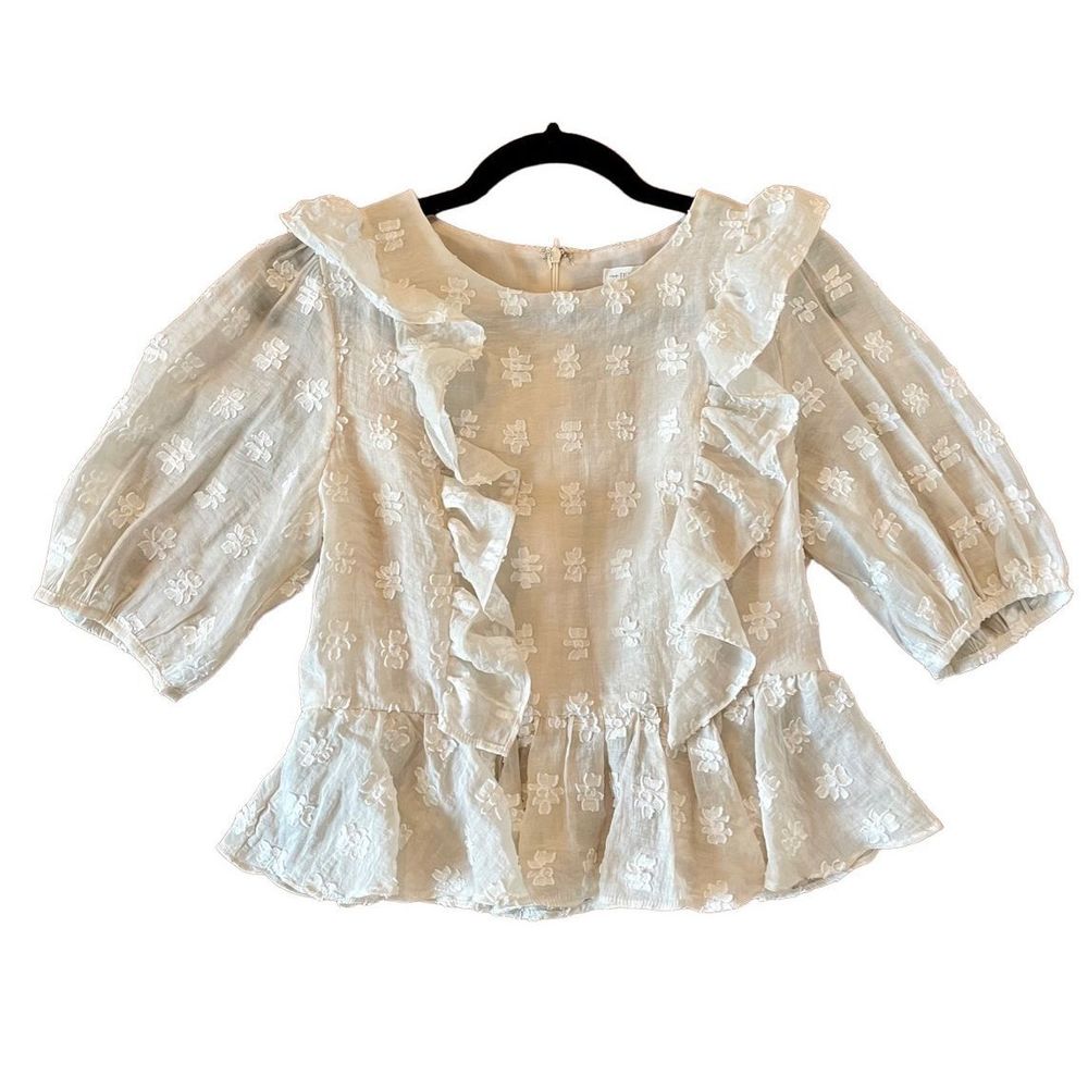 ⭐️Free the Roses ivory embroidered floral ruffled cropped blouse
